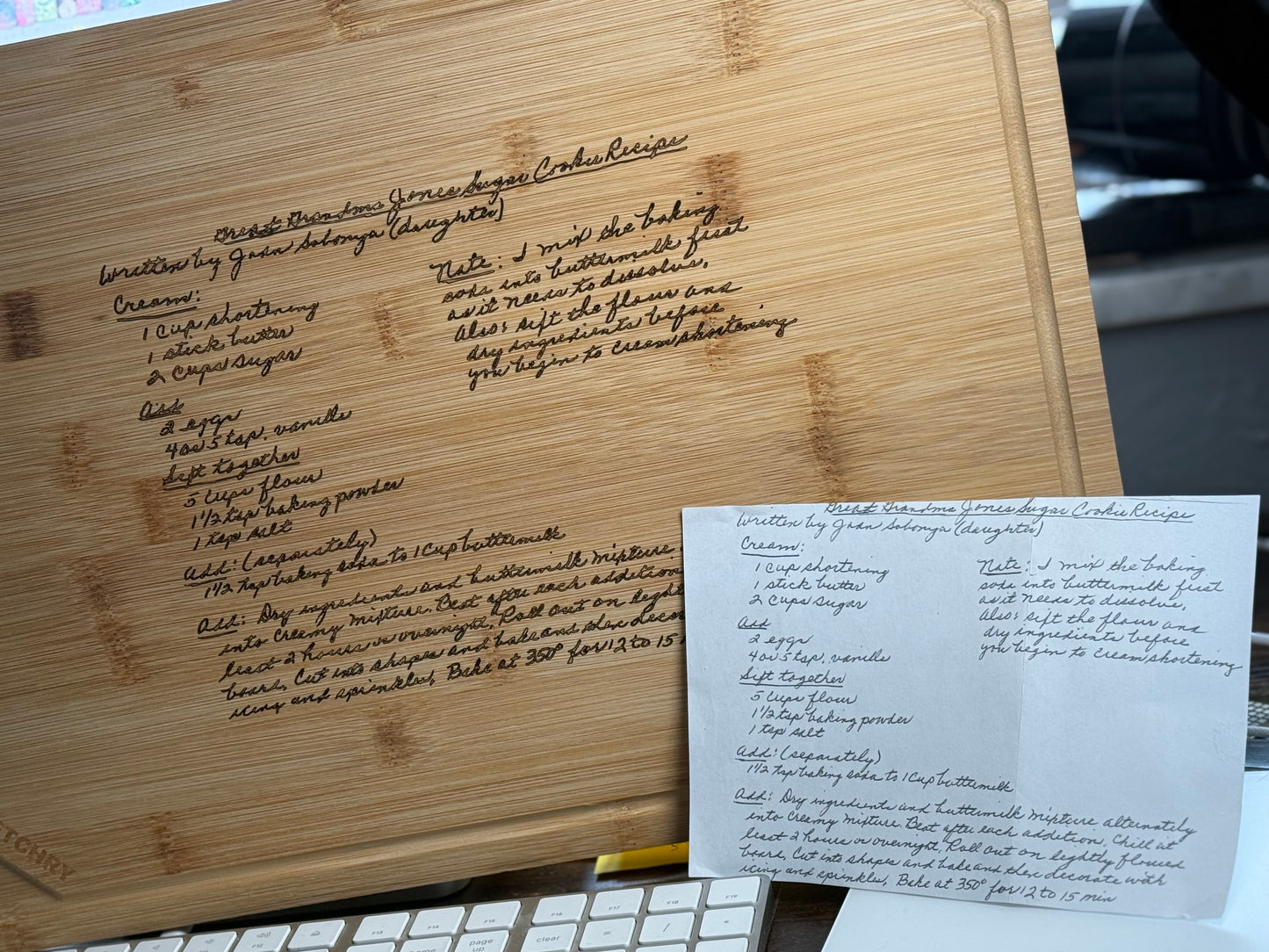 Personalized wooden board from a handwritten recipe from a paper copy